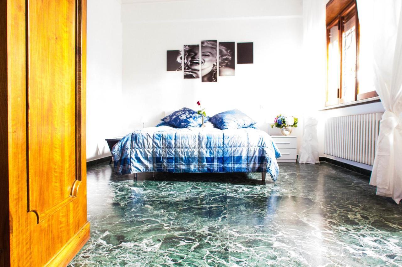 Vatican House Apartment Rome Room photo